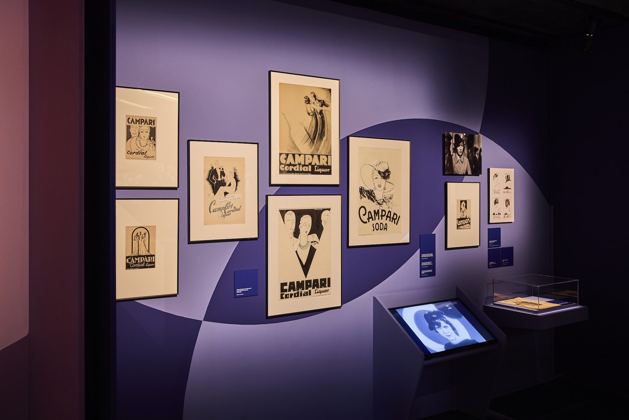  Red Carpet: il cinema dei sogni. Campari e l’immaginario del divismo 1900-1960. Galleria Campari Credits: Nicola Bernardi / Sete Studio
