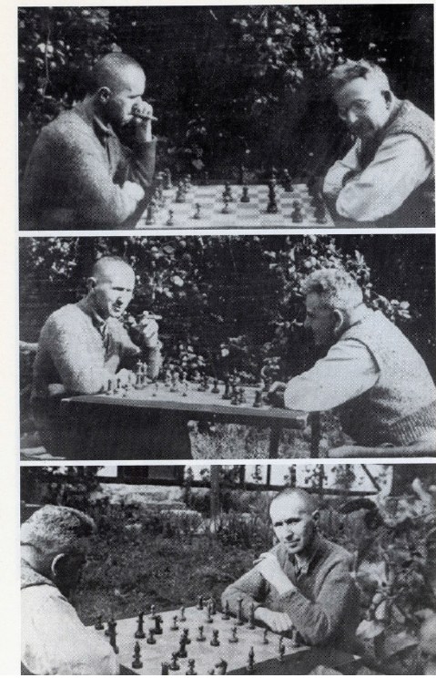  Bertolt Brecht e Walter Benjamin giocano a scacchi nel giardino della casa di Brecht a Skovsbostrand, in Danimarca, nel 1934 foto Brecht Archive