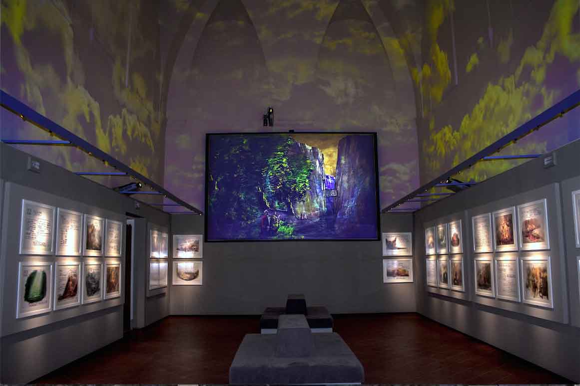 Museo Zeffirelli, Sala mostre temporanee, ph. Giovanna Santaera, settembre 2021 Museo Zeffirelli, Sala mostre temporanee, ph. Giovanna Santaera, settembre 2021