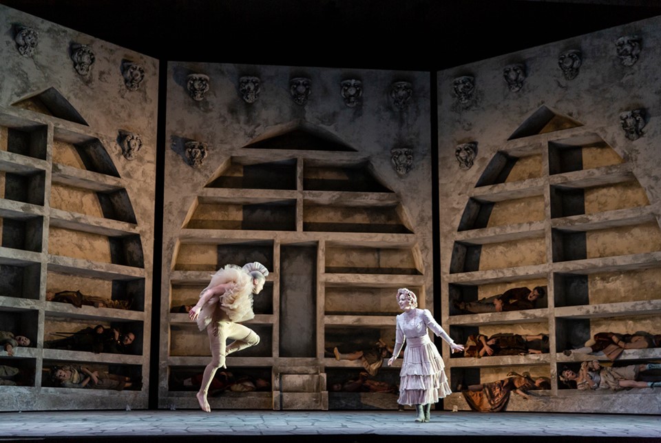 L’angelo di fuoco, regia di Emma Dante, Teatro dell’Opera, Roma, 2019, © Yasuko Kageyama