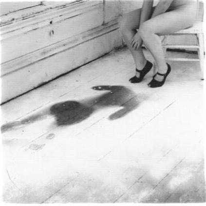 Francesca Woodman, Senza titolo, Providence, 1976 Francesca Woodman, Senza titolo, Providence, 1976